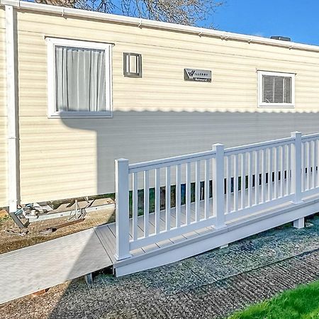 Orchards Holiday Park Newbridge  Kültér fotó