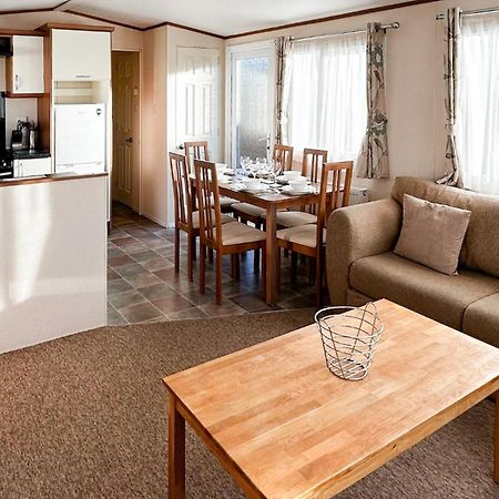 Orchards Holiday Park Newbridge  Kültér fotó