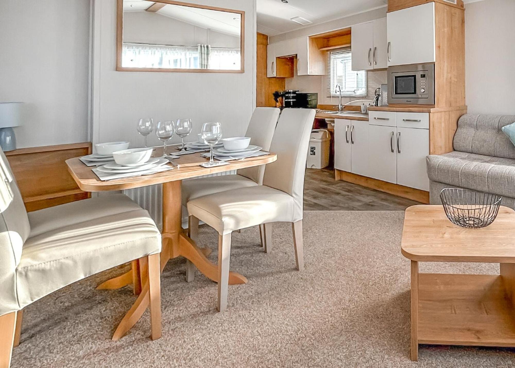 Orchards Holiday Park Newbridge  Szoba fotó